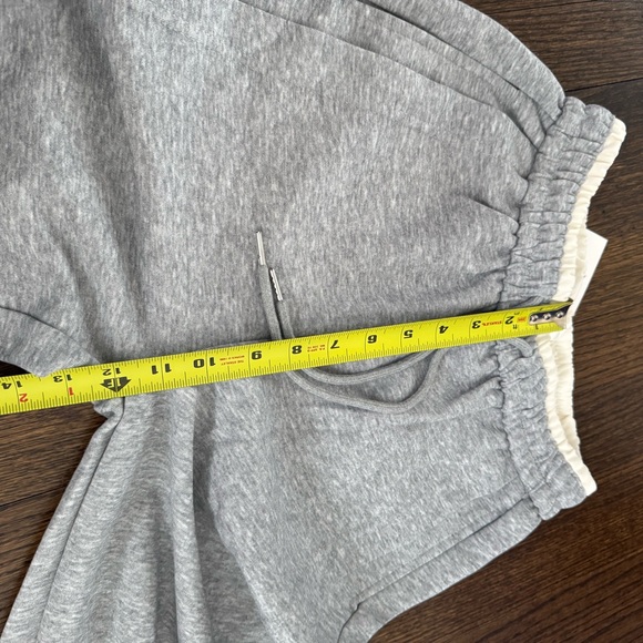 Size S NWT OAK + FORT Gray Women's Barrel Joggers - Picture 9 of 10